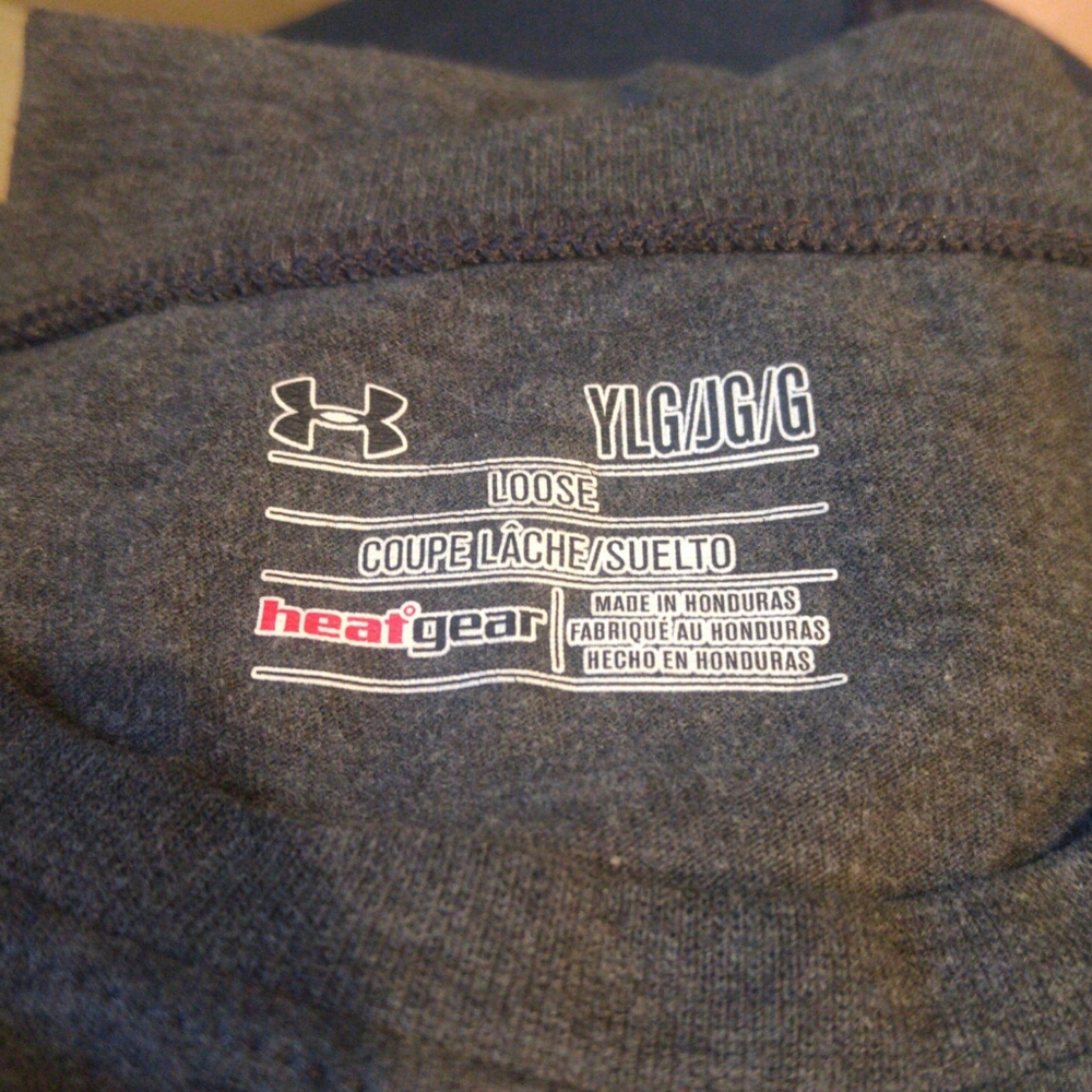 Under Armour tee - Picture 2 of 2